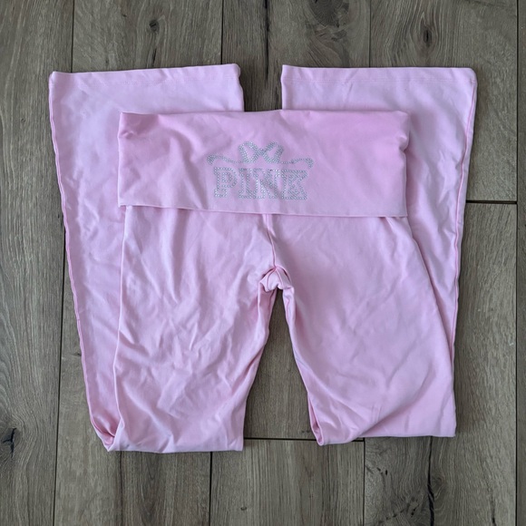 PINK x LoveShackFancy Cotton
Foldover Flare Leggings - Picture 4 of 5